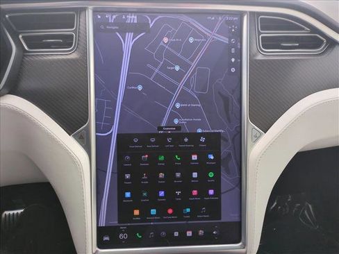 Used 2018 Tesla Model X P100D image 15