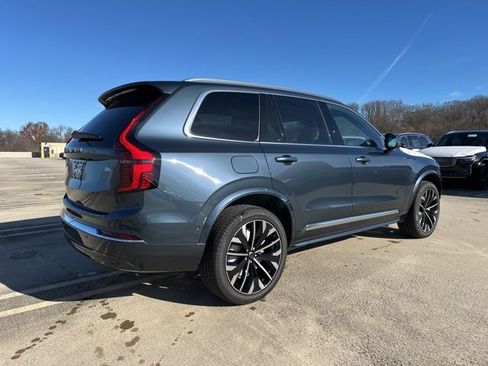 New 2026 Volvo XC90 B6 Plus w/ Protection Package Premier image 7