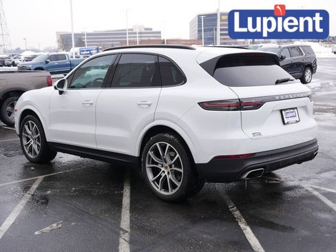Used 2021 Porsche Cayenne Base image 7