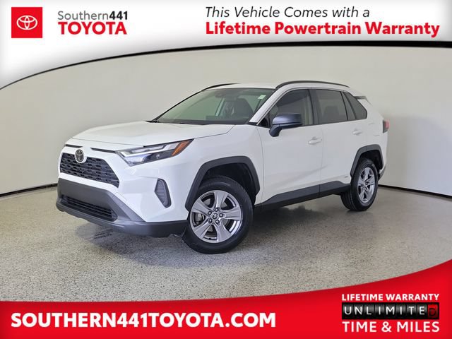 Used 2025 Toyota RAV4 LE AWD/4WD image 1