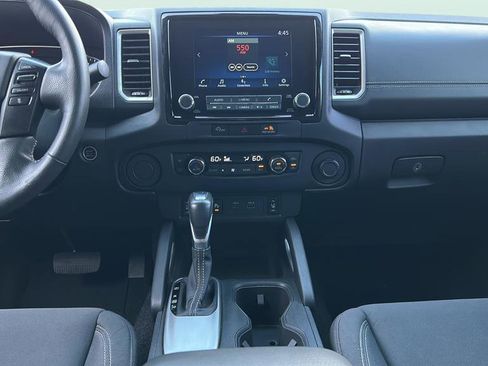 Used 2024 Nissan Frontier SV w/ SV Convenience Package image 21