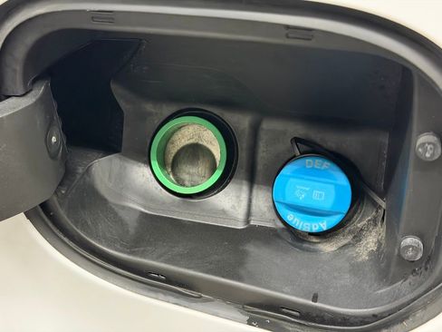 Certified 2023 GMC Sierra 1500 AT4 w/ AT4 Preferred Package image 26