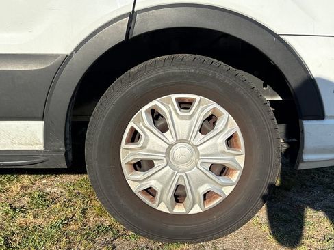 Used 2020 Ford Transit 350 XLT RWD image 14