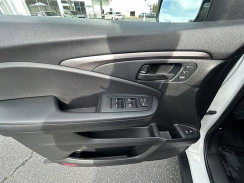 Used 2023 Honda Passport EX-L image 13