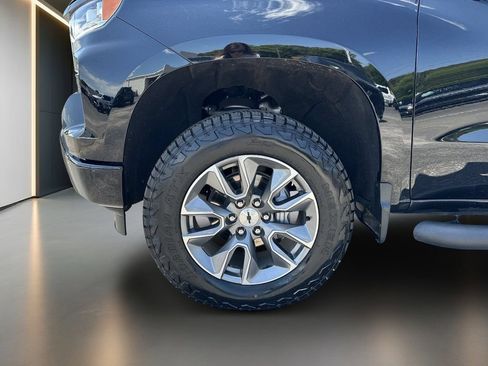Used 2023 Chevrolet Silverado 1500 RST w/ Z71 Off-Road Package AWD/4WD image 10