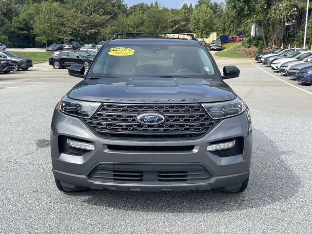 Used 2022 Ford Explorer XLT w/ Equipment Group 202A RWD image 2