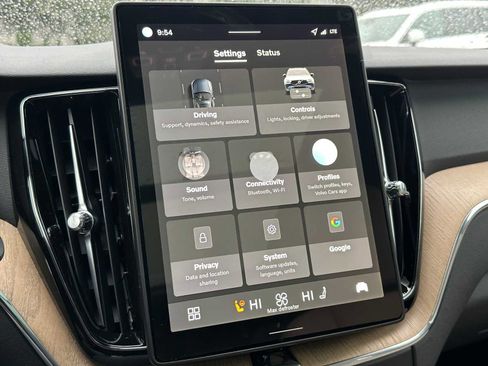 New 2026 Volvo XC60 B5 Plus w/ Protection Package Premier image 30