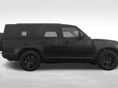 New 2026 Land Rover Defender 130 S image 4