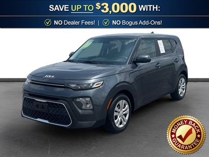 Used 2022 Kia Soul LX