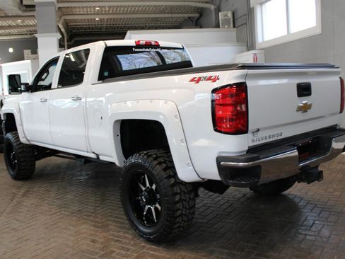 Used 2018 Chevrolet Silverado 2500 W/T w/ WT Convenience Package image 5