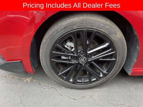 Used 2025 Toyota Camry SE FWD image 2