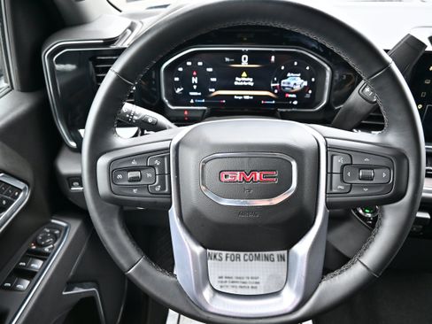 Used 2026 GMC Sierra 1500 SLT AWD/4WD image 19