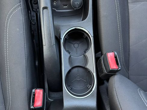 Used 2019 Ford Fiesta SE FWD image 38