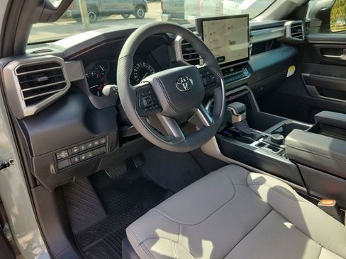 New 2026 Toyota Tundra SR5 AWD/4WD image 15