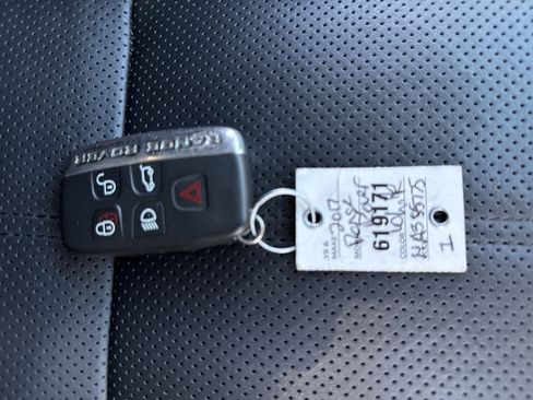 Used 2017 Land Rover Range Rover Supercharged image 22