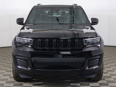 Used 2023 Jeep Grand Cherokee L Laredo AWD/4WD image 12