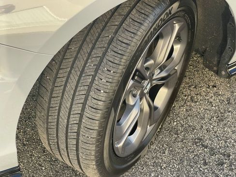 Used 2025 Honda Accord EX-L image 37