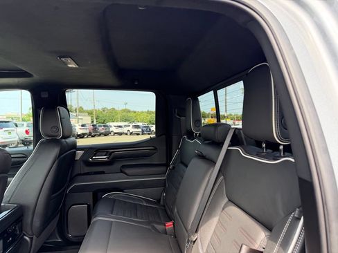 Used 2025 GMC Sierra 1500 AT4X AWD/4WD image 11