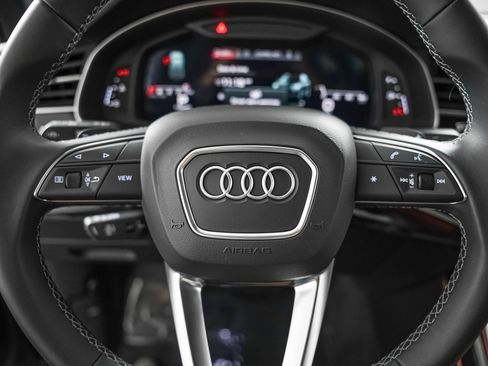 Certified 2026 Audi Q7 2.0T Premium AWD/4WD image 12