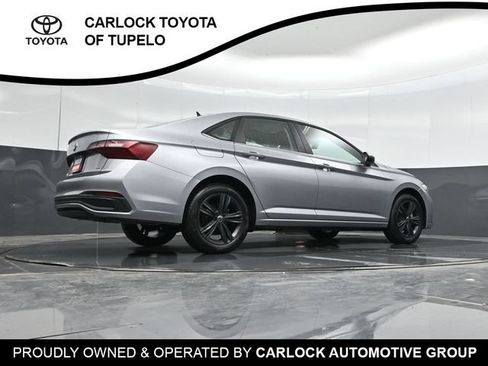 Used 2024 Volkswagen Jetta SE w/ Panoramic Sunroof Package FWD image 41