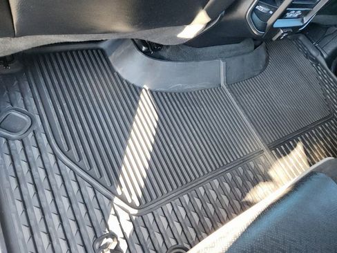 Used 2022 RAM 1500 Laramie w/ Sport Appearance Package image 9