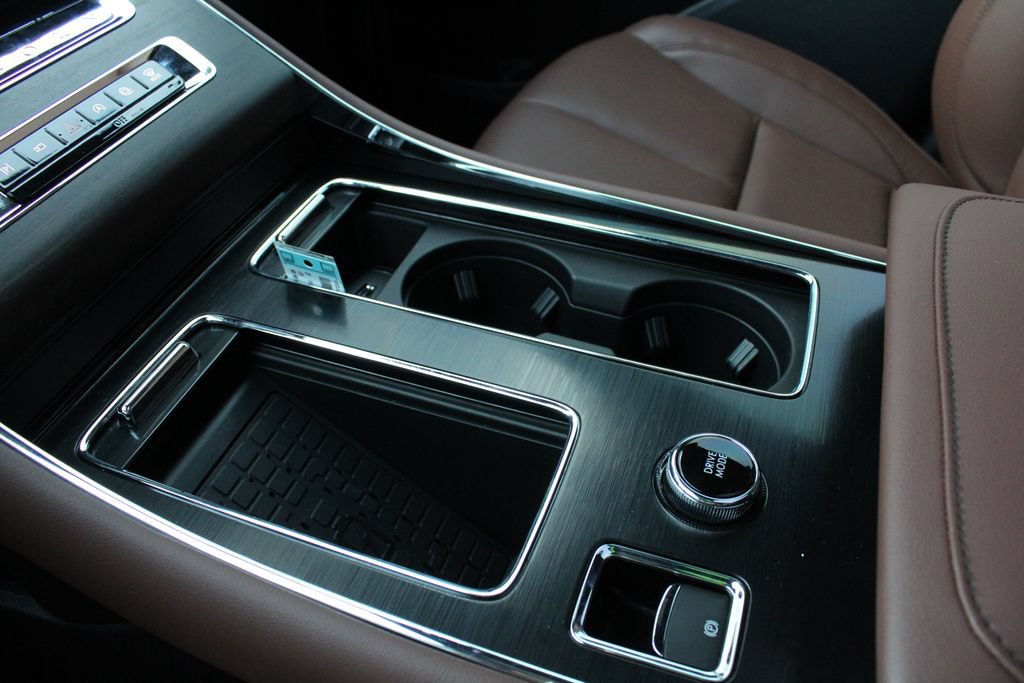 New 2027 Lincoln Aviator Reserve AWD/4WD image 17