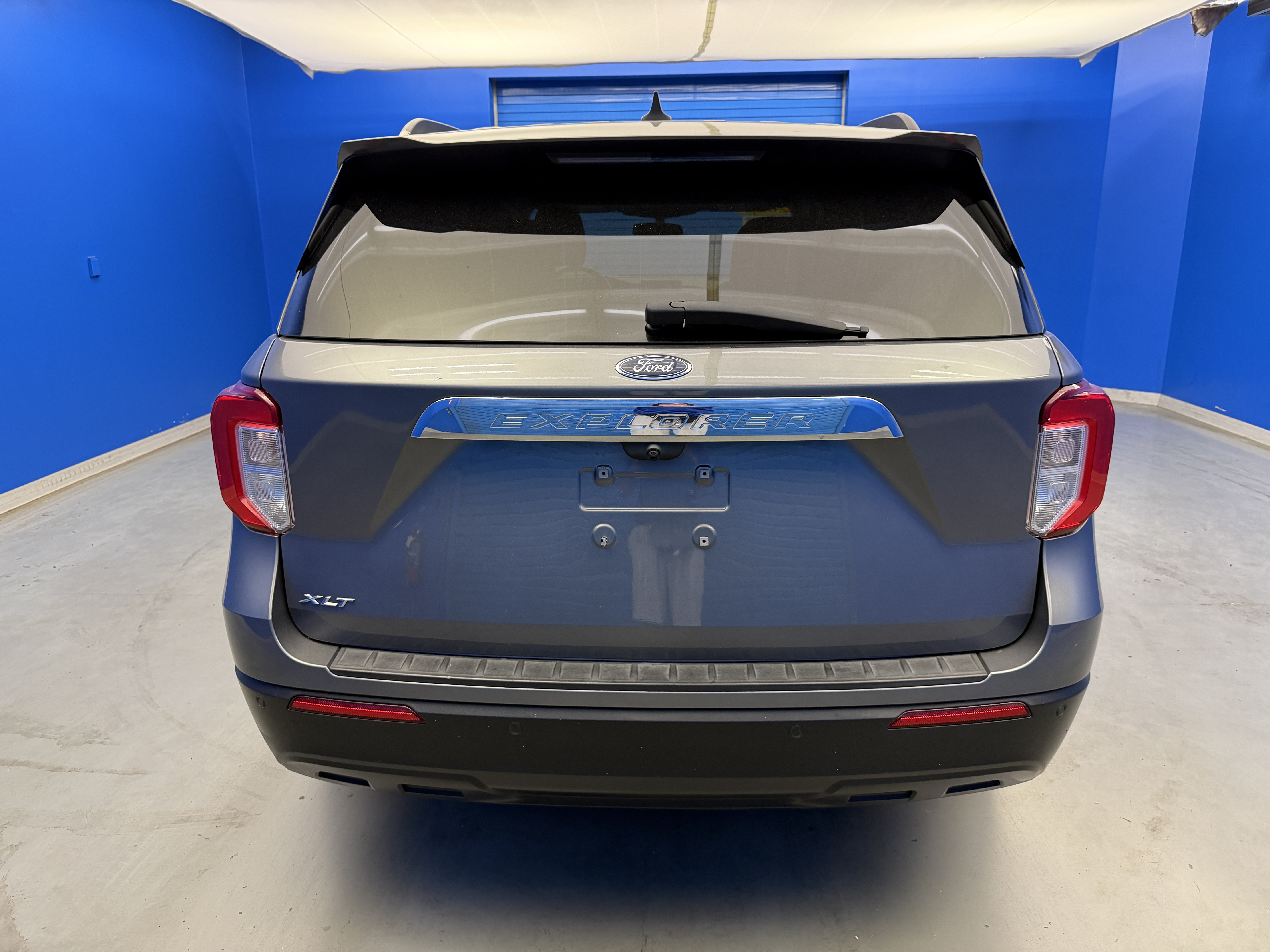 Used 2021 Ford Explorer XLT RWD image 6