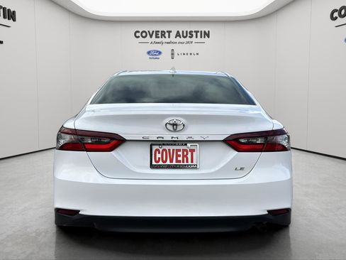 Used 2024 Toyota Camry LE image 4