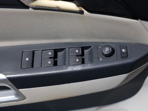 Used 2009 Saturn Vue XE w/ Premium Trim Package FWD image 36