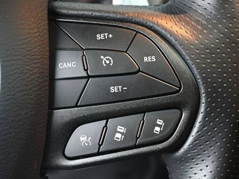Used 2022 Dodge Challenger R/T Scat Pack RWD image 17