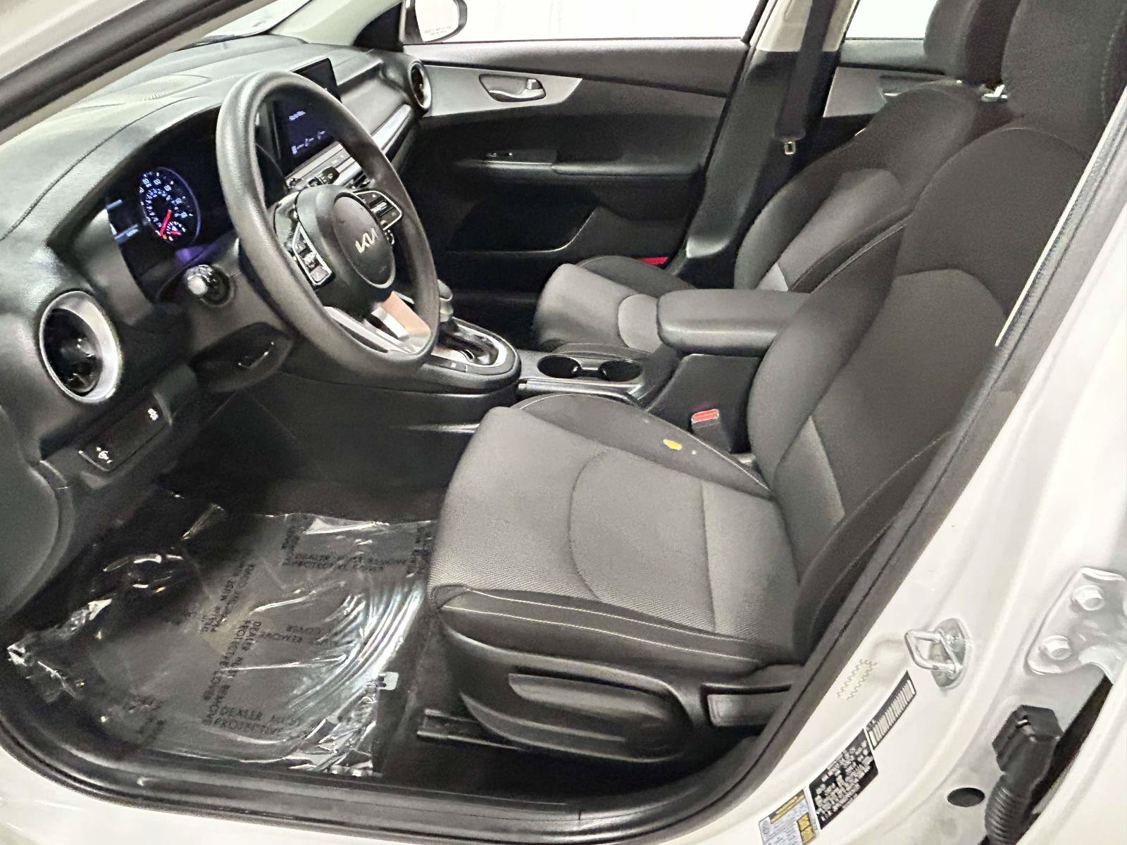 Used 2023 Kia Forte LXS FWD image 10