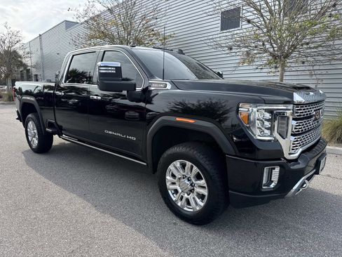 Used 2023 GMC Sierra 2500 Denali w/ Denali Ultimate Package image 4
