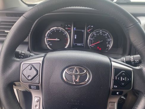 Used 2022 Toyota 4Runner TRD Sport w/ Technology Package image 6