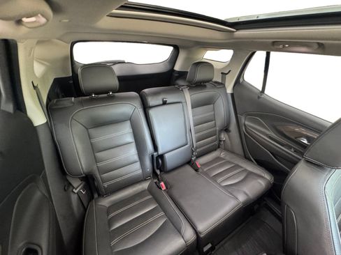 Used 2023 GMC Terrain Denali w/ Denali Premium Package AWD/4WD image 17