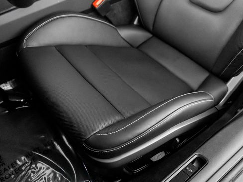 Used 2024 Porsche 911 Carrera GTS w/ Premium Package image 27