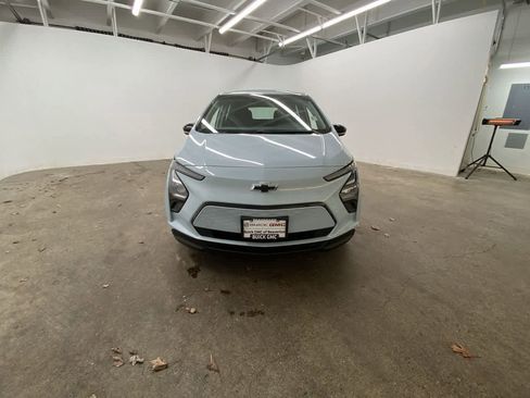 Used 2023 Chevrolet Bolt LT image 9