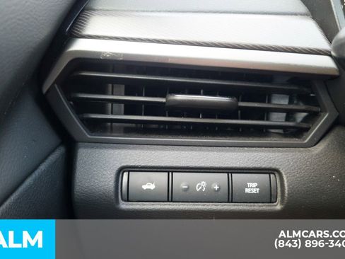 Used 2025 Nissan Altima 2.5 SR FWD image 34