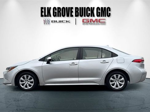 Used 2021 Toyota Corolla LE image 7