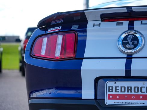 Used 2011 Ford Mustang Shelby GT500 RWD image 13