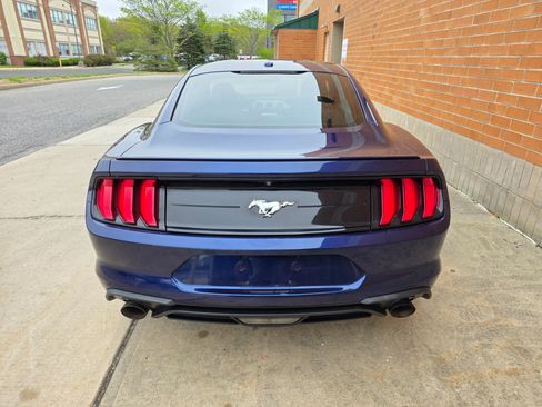 Used 2018 Ford Mustang Premium w/ Equipment Group 201A image 4