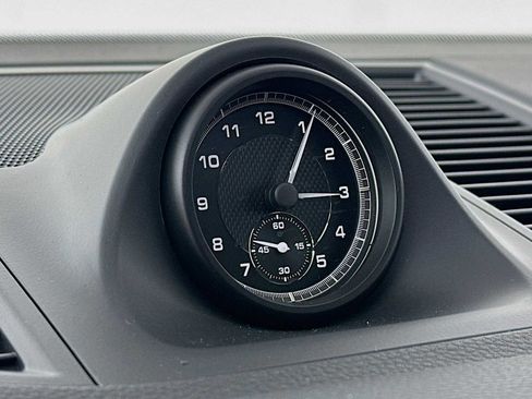 New 2026 Porsche Macan AWD/4WD image 16