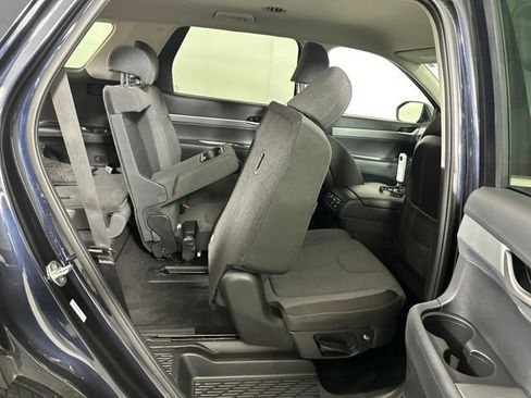 Used 2023 Hyundai Palisade SE image 28