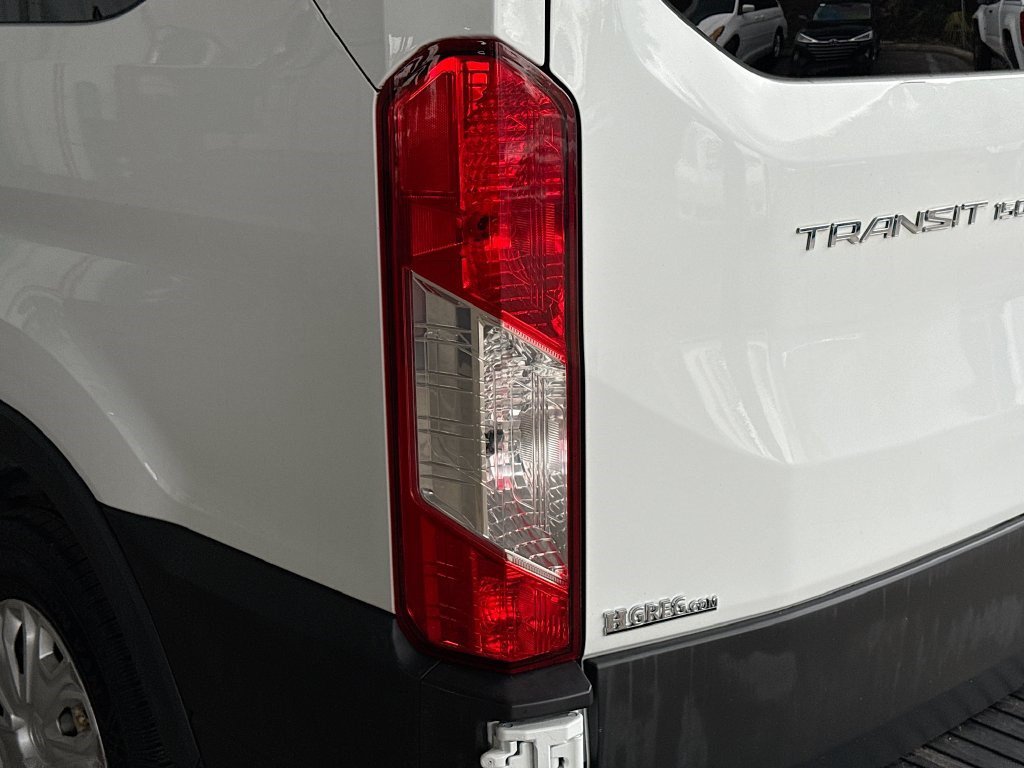 Used 2015 Ford Transit 150 XLT RWD image 30