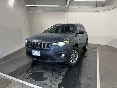 Used 2020 Jeep Cherokee Latitude Plus w/ Comfort/Convenience Group