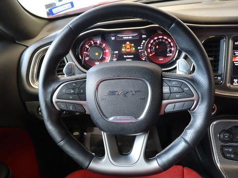 Used 2015 Dodge Challenger SRT Hellcat RWD image 14