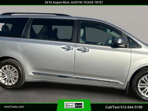 Used 2016 Toyota Sienna XLE image 5