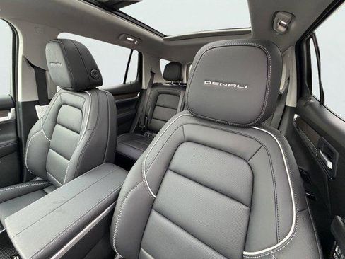 New 2026 GMC Terrain Denali image 29