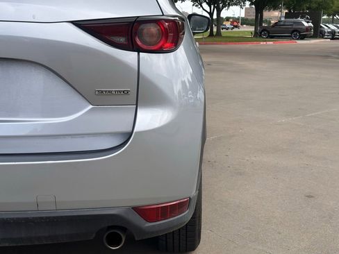 Used 2021 MAZDA CX-5 Touring image 11