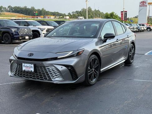 Certified 2025 Toyota Camry XSE w/ Premium Plus Package AWD/4WD image 9