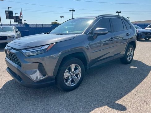 Used 2023 Toyota RAV4 XLE w/ Convenience Package FWD image 7